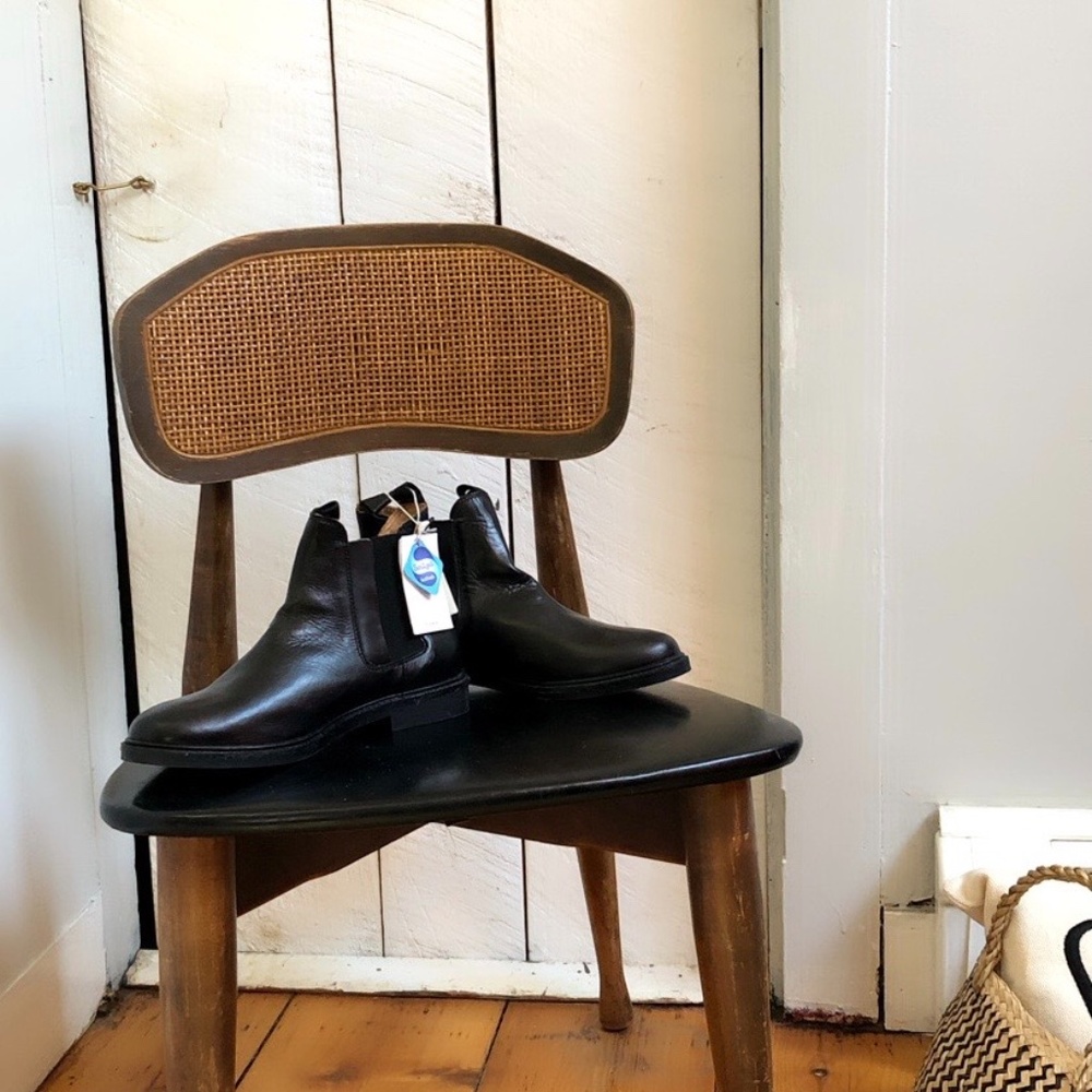 NWT Zara Leather Black Chelsea Boots Sz 37/6.5